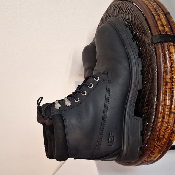 UGG Men's Biltmore Mid Plain Toe Boots Black Leather Waterproof Sz 7 1121005 - Picture 1 of 9